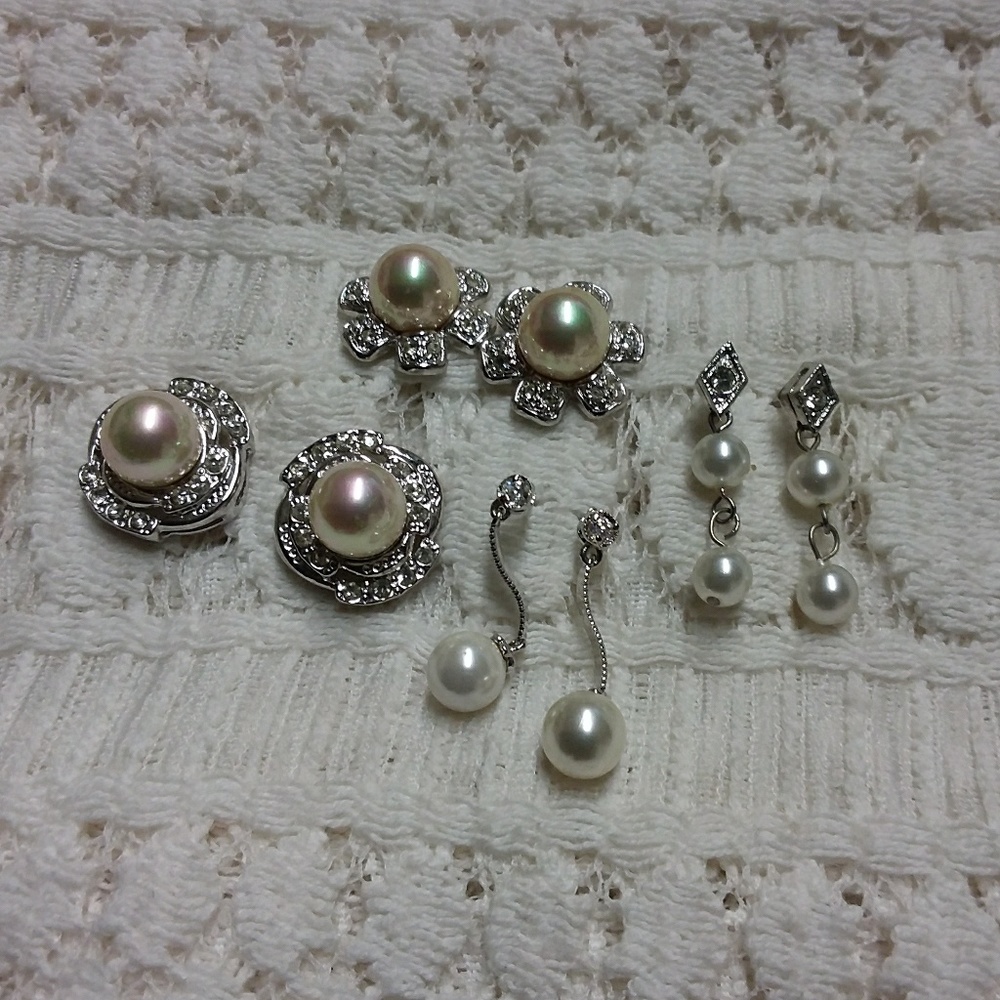 4 Pairs of Pearl & Rhinestine Earrings